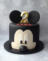 Mickey Mouse head cake
